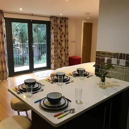 Fantastic Cotswolds Hideaway Cleeve Hill Villa Southam  Exterior photo