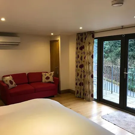 Fantastic Cotswolds Hideaway Cleeve Hill Villa Southam  Exterior photo