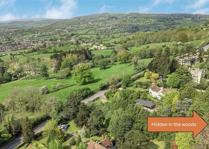 Fantastic Cotswolds Hideaway Cleeve Hill
