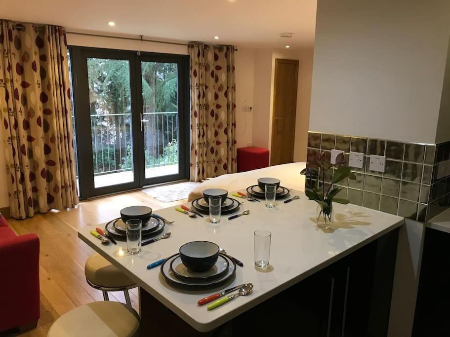 Fantastic Cotswolds Hideaway Cleeve Hill Southam (Gloucestershire)
